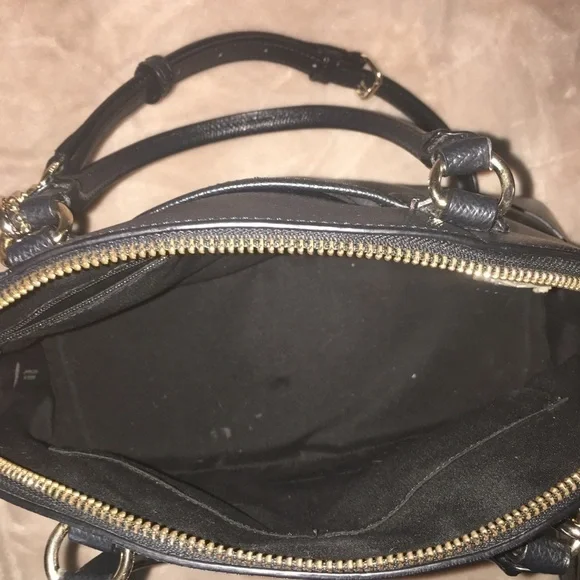 Coach Cora Dome in black pebbled leather - Picture 5 of 8